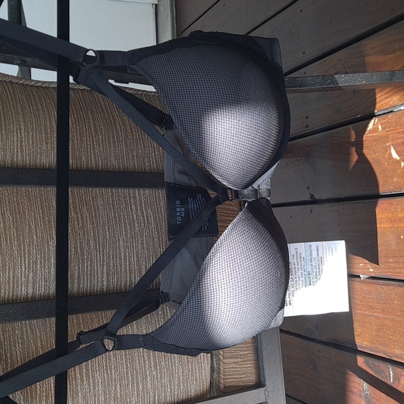 Torrid push up plunge bra size 44B - Picture 3 of 7